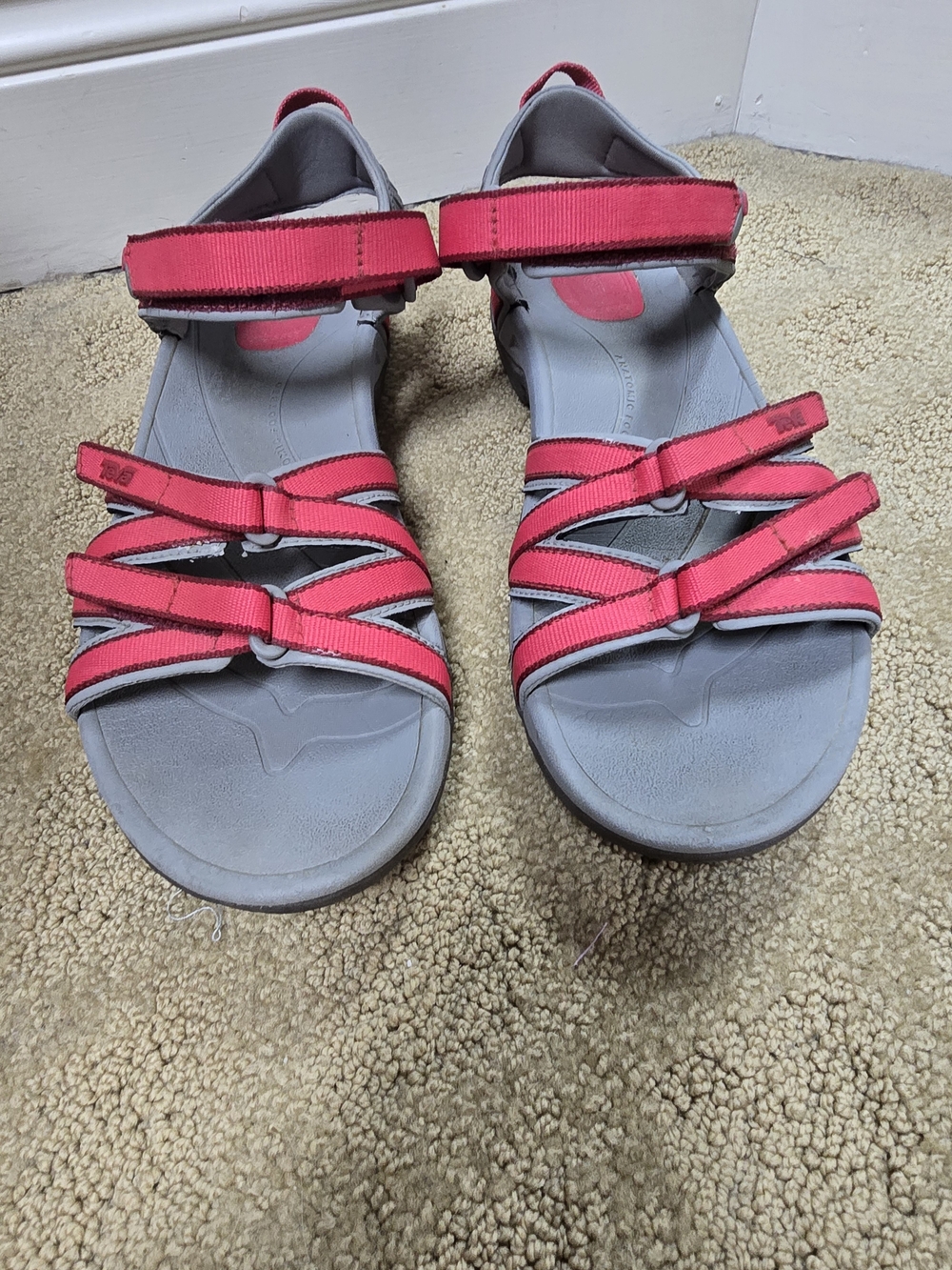 Teva Women’s Pink Strappy Sport Sandals Size 9.5